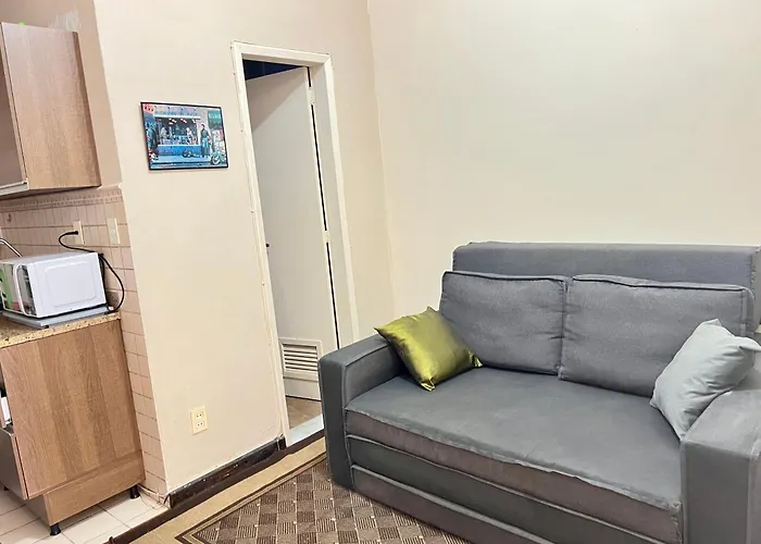 Complete And Quiet Apartment @ Copacabana