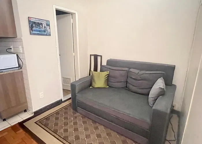 Complete And Quiet Apartment @ Copacabana