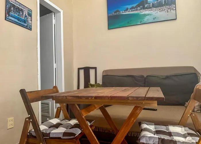 Complete And Quiet Apartment @ Copacabana